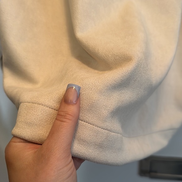 Beautiful Vegan Suede Jacket - Picture 9 of 11